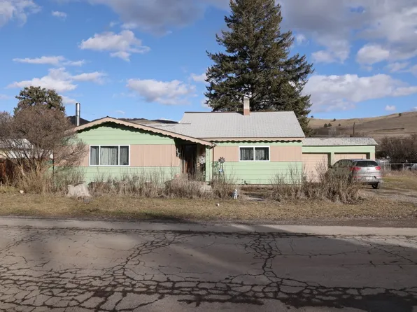 304 Ruenauver St, Plains, MT 59859