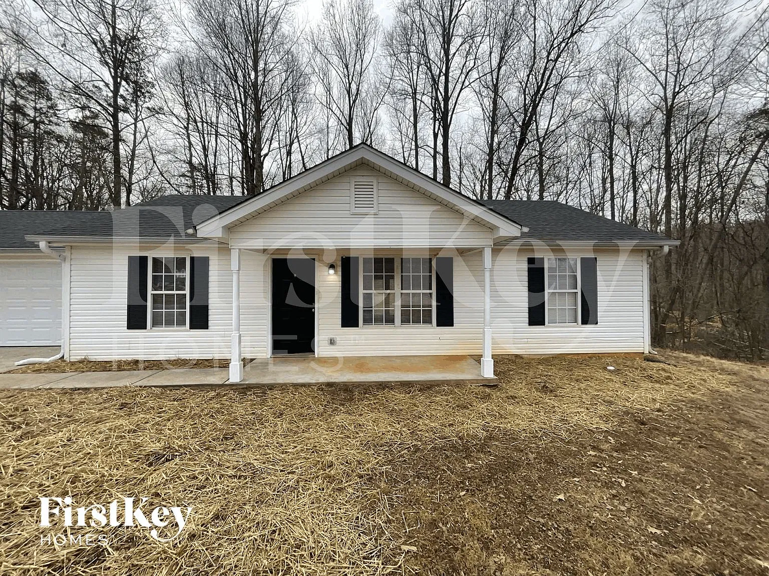 3 bed, 2.0 bath, 1025 sqft, $1,905 — Photo 1