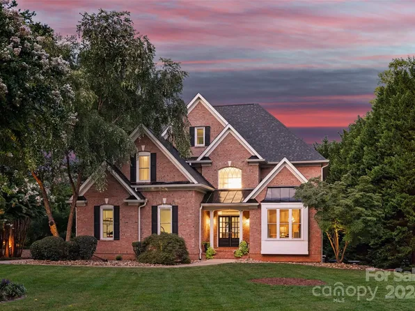 21420 Blakely Shores Dr, Cornelius, NC 28031