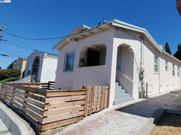 5314 Holland St, Oakland, CA 94601