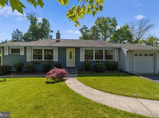 29 Manor Ln N, Yardley, PA 19067