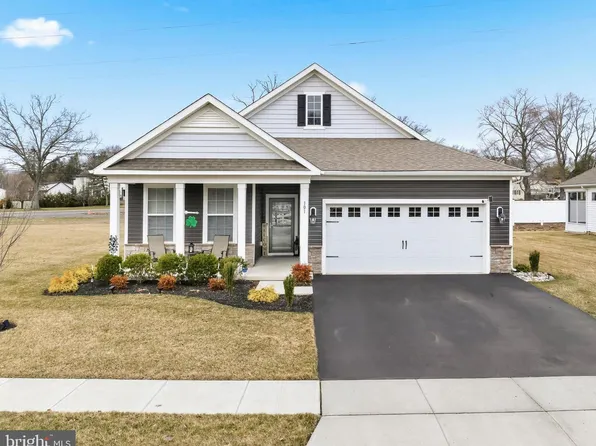 101 Congressional Ct, Moorestown, NJ 08057