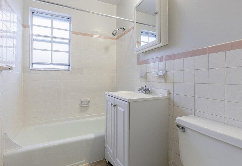 Standard Bathroom