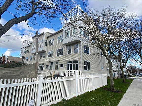 3rd image of 203 Beach 77th St #A