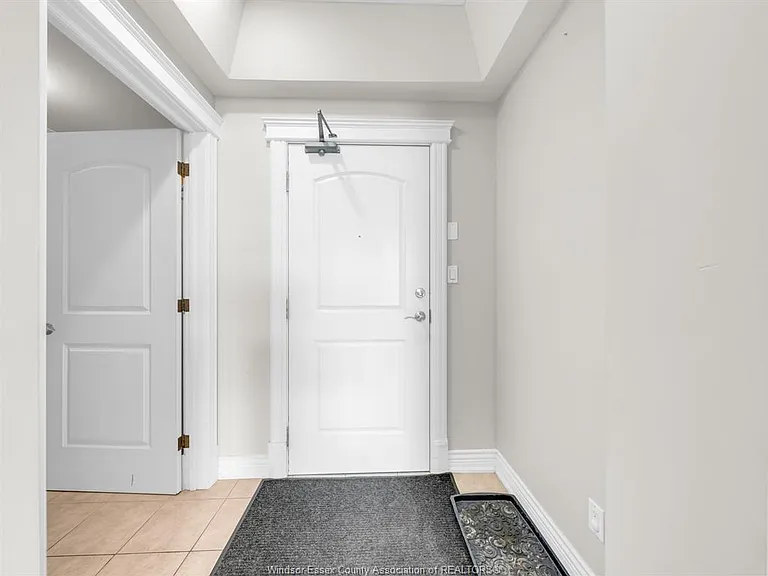 1225 Riverside Dr E #1007 — Photo 4