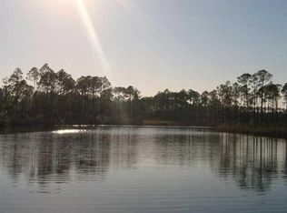 929 Mill Rd, Carrabelle, FL 32322