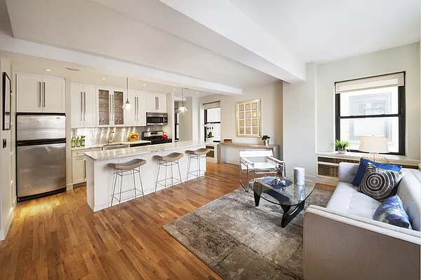 Sold by Stribling | media 8