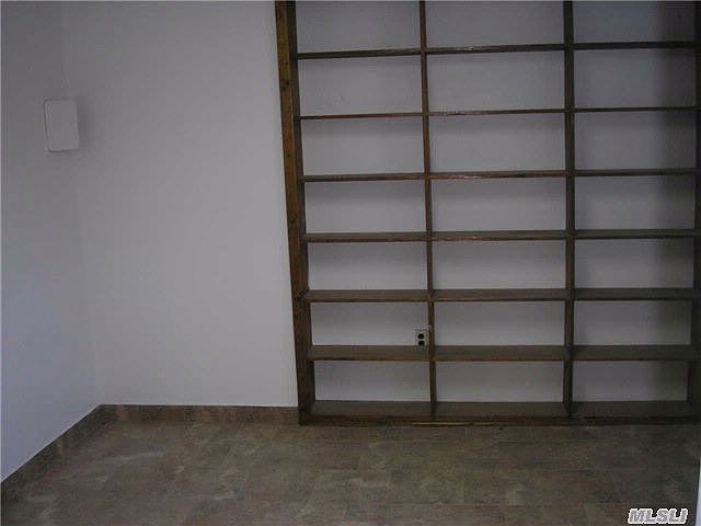 2nd image of 16 Tennis Pl