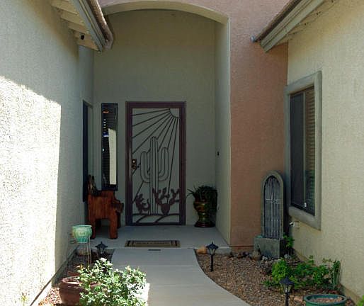 3rd image of 10618 E Rose Hill St