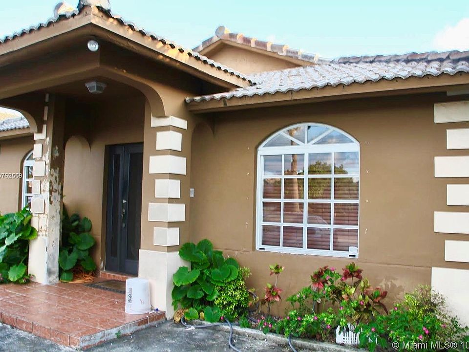 1st image of 9984 NW 126th Ter