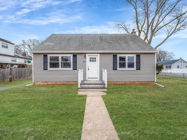 250 Meucci Avenue, Copiague, NY 11726