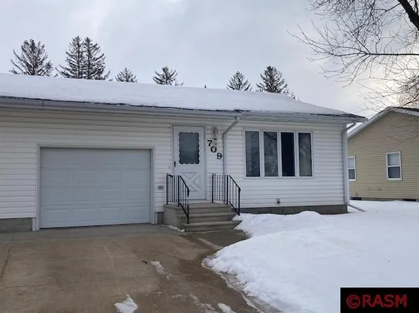 709 6th Ave NE, Sleepy Eye, MN 56085