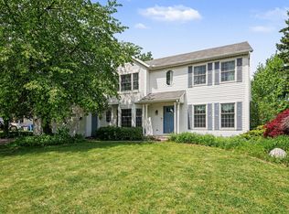 5337 Ticonderoga Dr SE, Kentwood, MI 49508