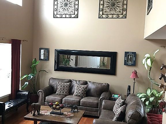 5th image of 2762 Providence Ln