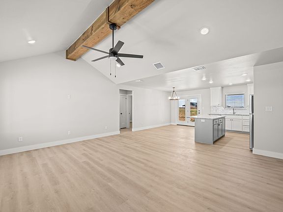 3rd image of 10517 East Cres #7400