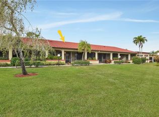 2077 Pine Isle Ln, Naples, FL 34112