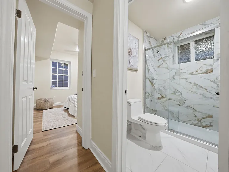 3426 Pierson St — Photo 16