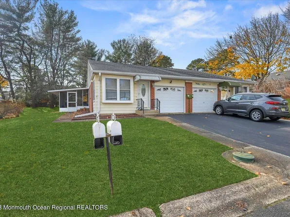 20A Salem Drive, Whiting, NJ 08759