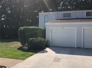 310 Deepwood Dr, Wadsworth, OH 44281