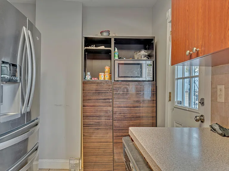 43 Hillcrest Ave #B — Photo 4