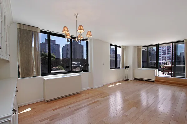 Rented by Corcoran | media 31