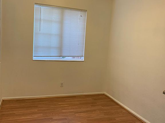 4th image of 1879 W Homestead Farms Ln APT 2