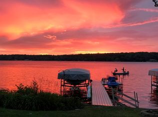 2316 Lake Shore Dr, Delavan, WI