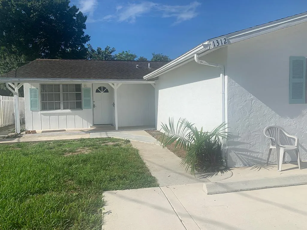 1312 Highlands Dr — Photo 1