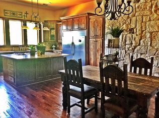 2710 Woodland Dr, Crossroads, TX 76227