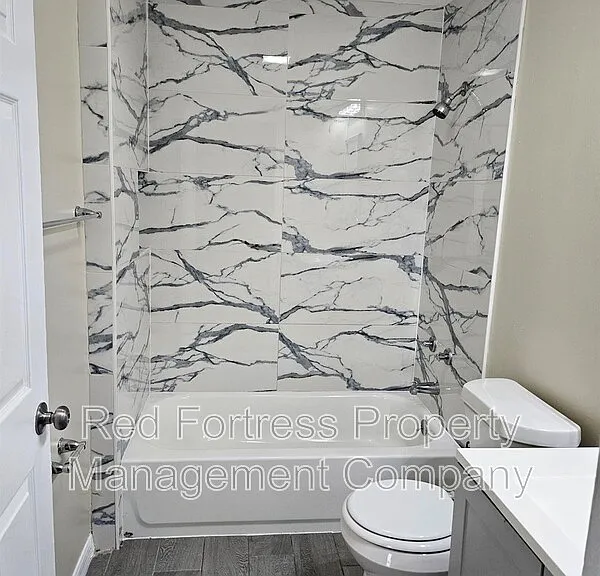 4514 Leonard Blvd S — Photo 8