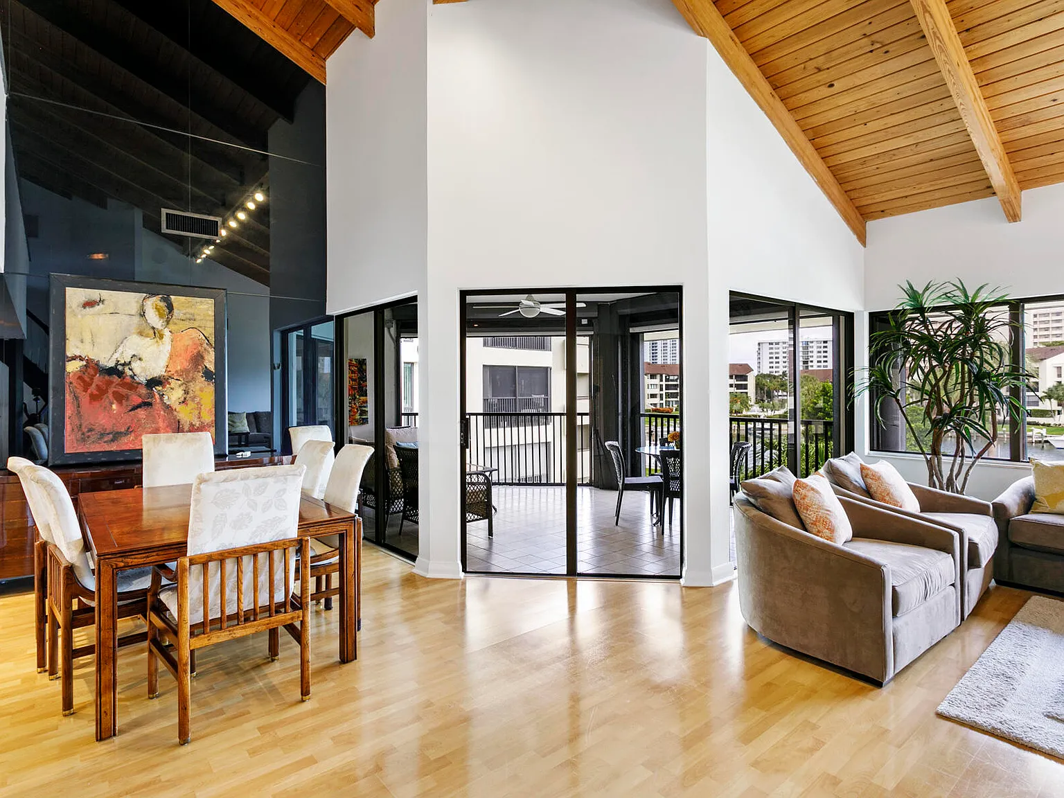 4 bed, 3.0 bath, 3125 sqft, $6,500 — Photo 3