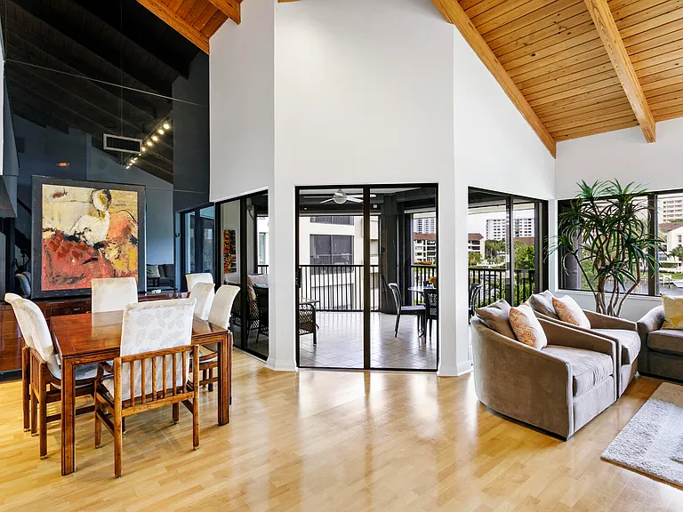 1100 Marine Way W #A3L — Photo 3