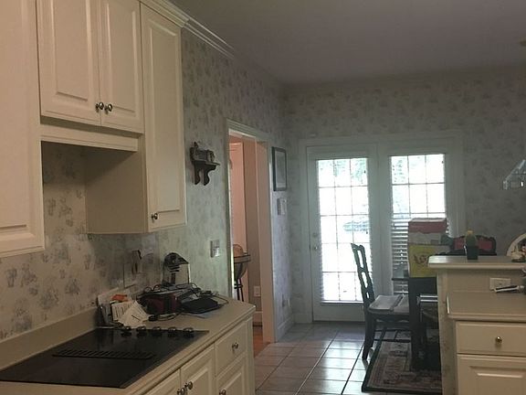 5th image of 313 Gatefield Dr