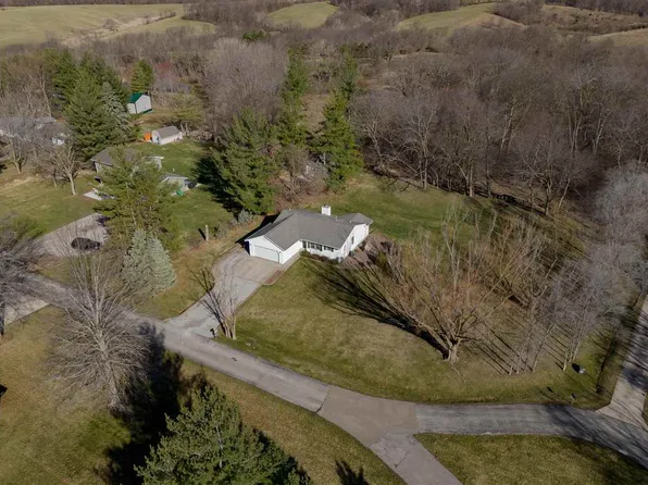 4164 Sugar Hill Ln NE, Solon, IA 52333