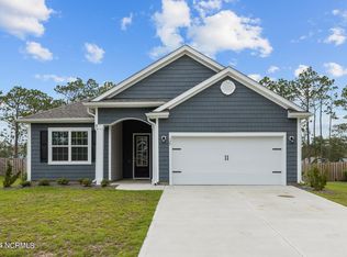 129 Ballantine Grove Ln, Newport, NC 28570