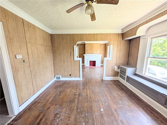 5th image of 3451 E 117th St