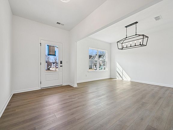 4th image of 701 Compeer Way #30