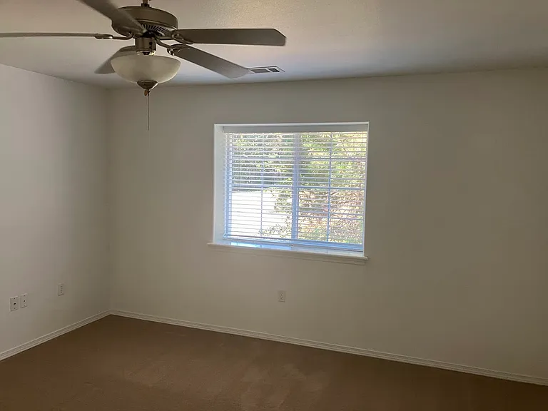 3123 SW University Rd #1 — Photo 8