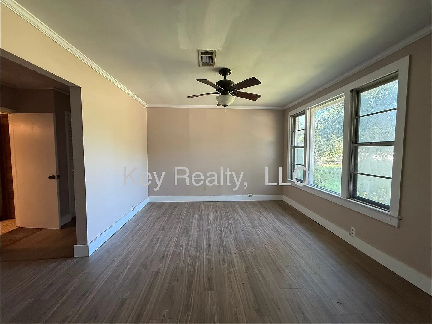 5311 Prescott Rd. - Alexandria — Photo 2