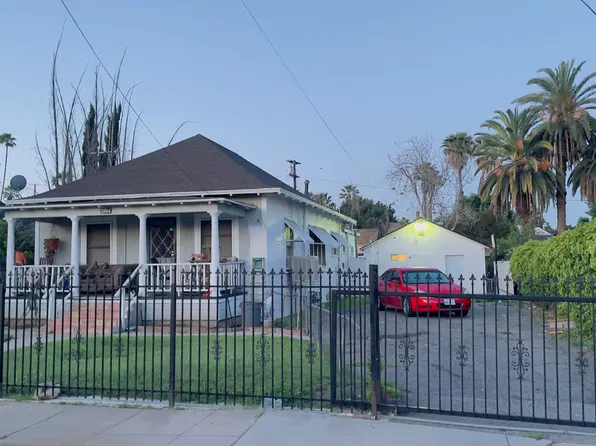 2944 6th St #2, Riverside, CA 92507