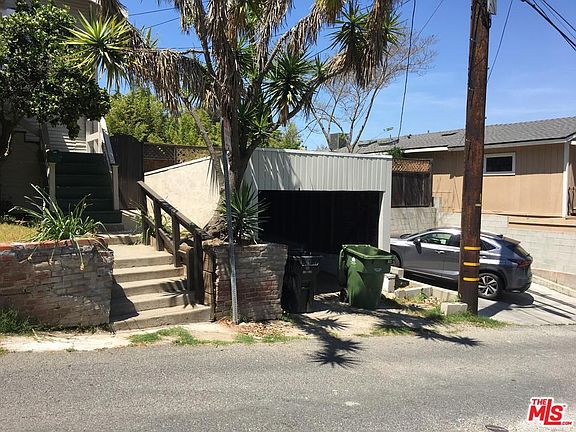 2nd image of 6823 Cahuenga Park Trl