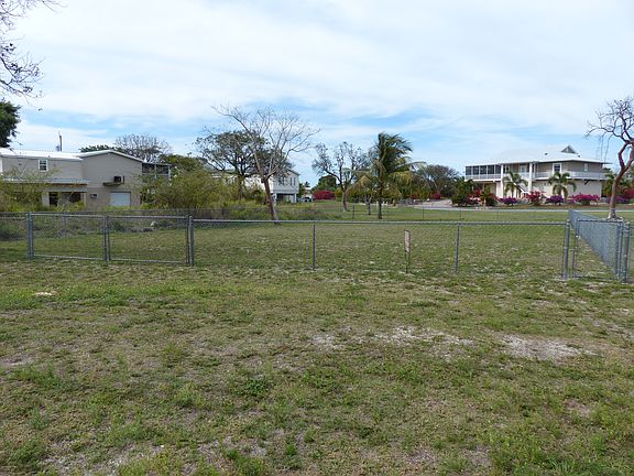2nd image of 277 Smallwood Dr