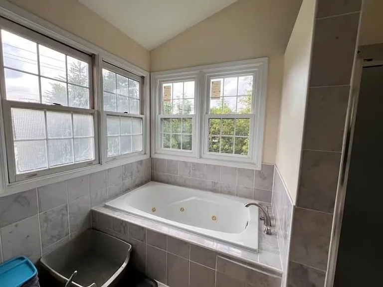 875 Vernon Ct S — Photo 8