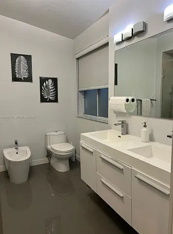 3 bed, 2.5 bath, $3,600 — Photo 2