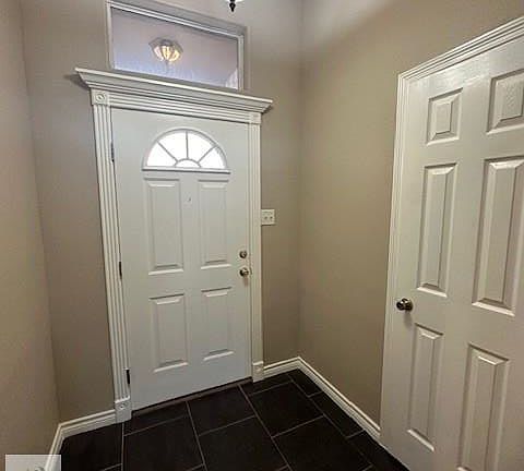 5th image of 2344 Concord Pl