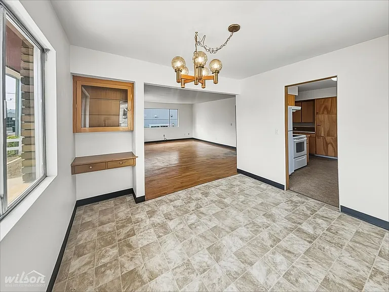 904 S 48th Ave — Photo 17