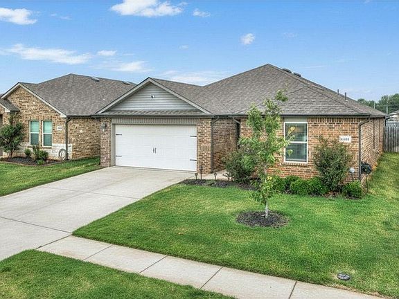 3rd image of 4405 Montage Blvd