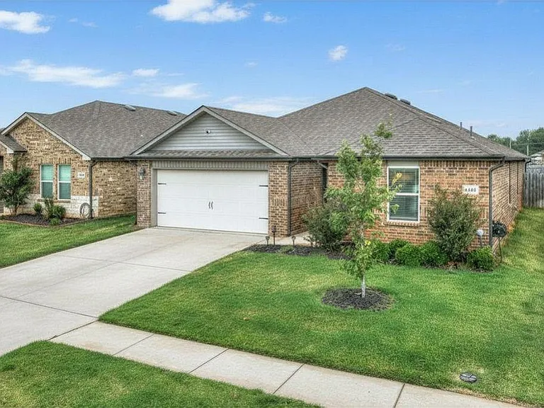 4405 Montage Blvd — Photo 3