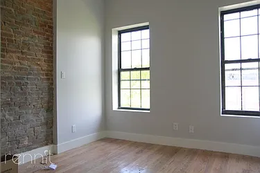 Rented by Rennit Inc.