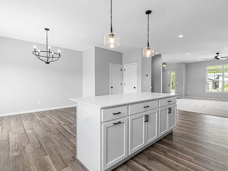 4773 Preston Ln — Photo 9